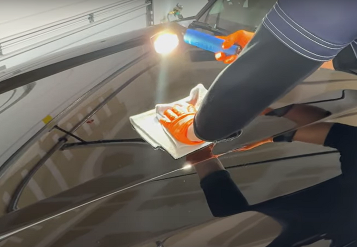 Cómo inspeccionar la aplicación de revestimiento cerámico con iluminación profesional